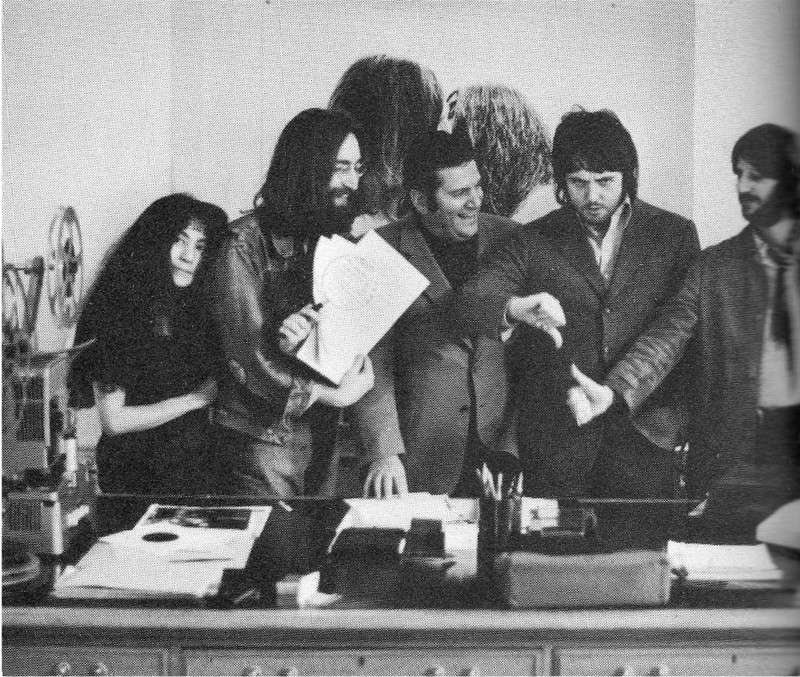 yoko ono john lennon allen klein paul mccarteny ringo starr