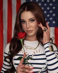 alexis stone nei panni di lana del rey