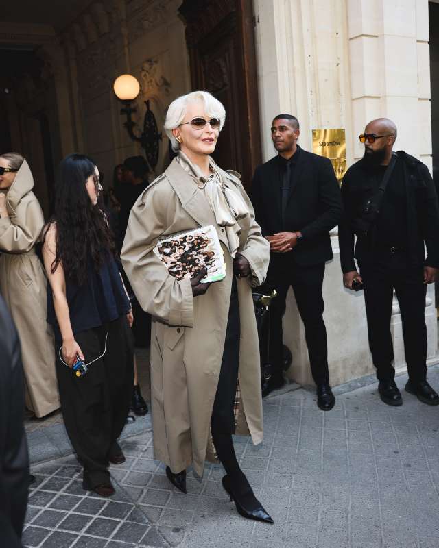 alexis stone nei panni di miranda priestly 4