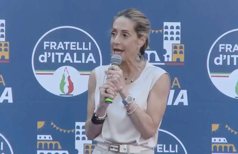 arianna meloni   piazza italia   la festa di fratelli d italia roma    3