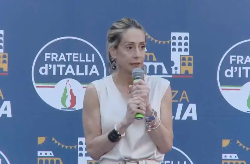 arianna meloni   piazza italia   la festa di fratelli d italia roma    6