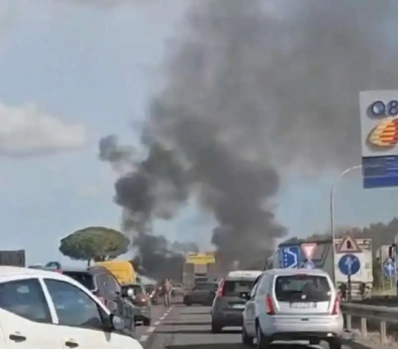 assalto a un portavalori sulla statale Brindisi Lecce 