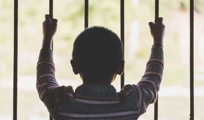 bambini in carcere. 