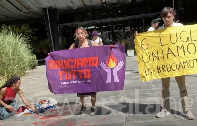 blitz delle femministe contro la rai 9