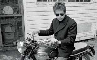 bob dylan in moto 2