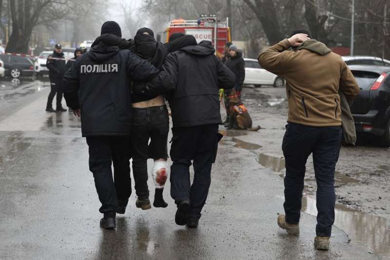 bombardamenti russi contro soccorsi ucraini 5