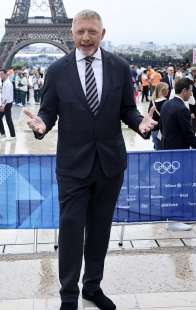 boris becker alla cerimonia d apertura delle olimpiadi di parigi 2024