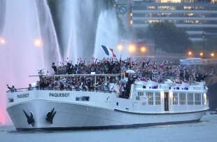 cerimonia di apertura delle olimpiadi di parigi 7