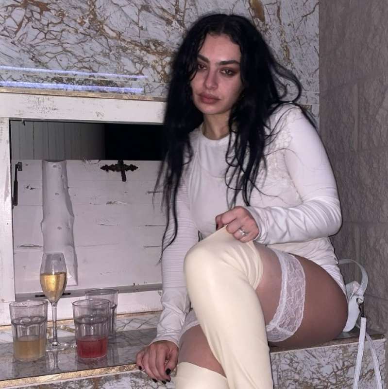 charli xcx 5