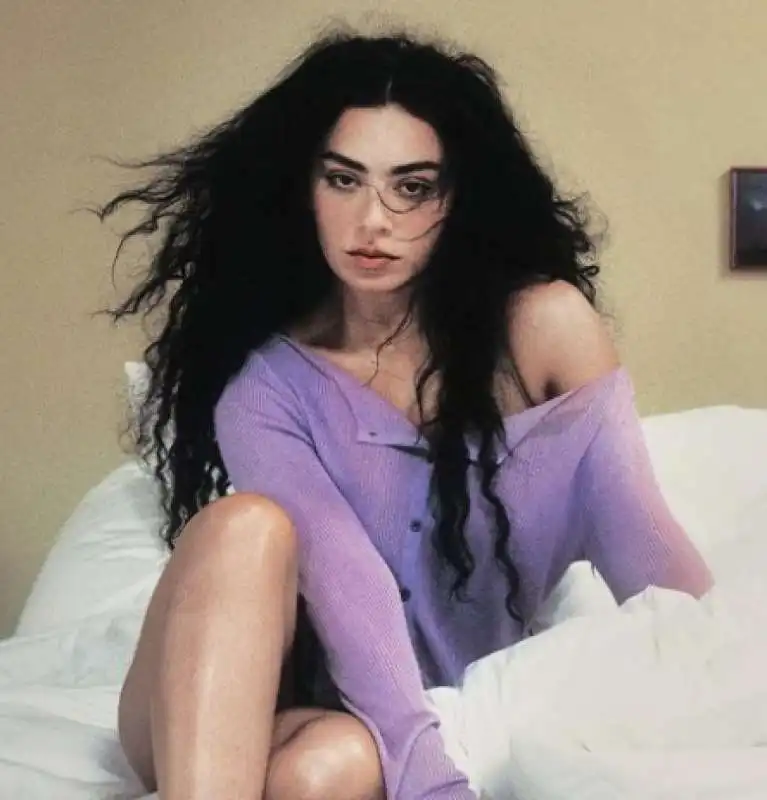 charli xcx  7