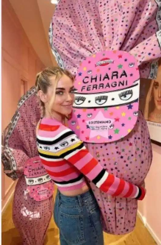 chiara ferragni e le uova di pasqua 5