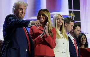 donald, melania, ivanka trump jared kushner jd e usha vance