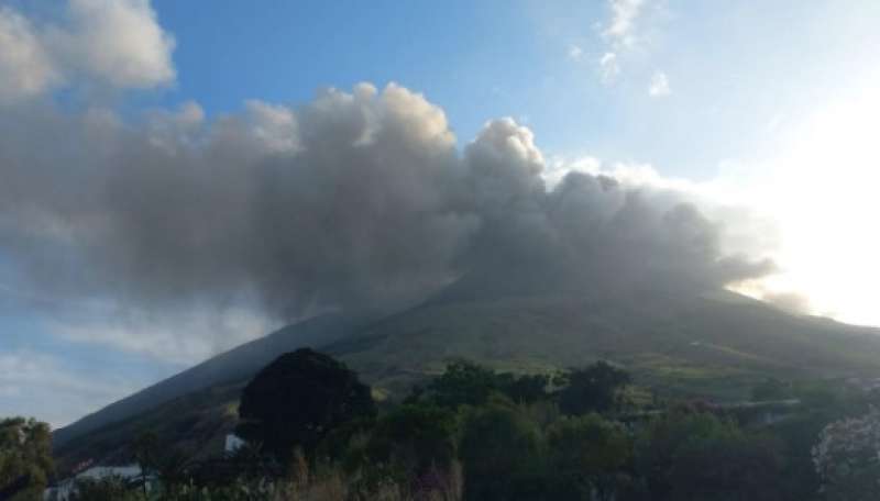 eruzione a stromboli 2