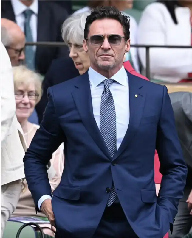 hugh jackman sugli spalti a wimbledon per la finale femminile paolini krejickova