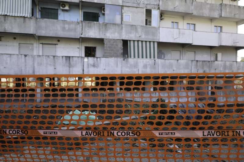 il giorno dopo il crollo di un ballatoio a scampia napoli 1