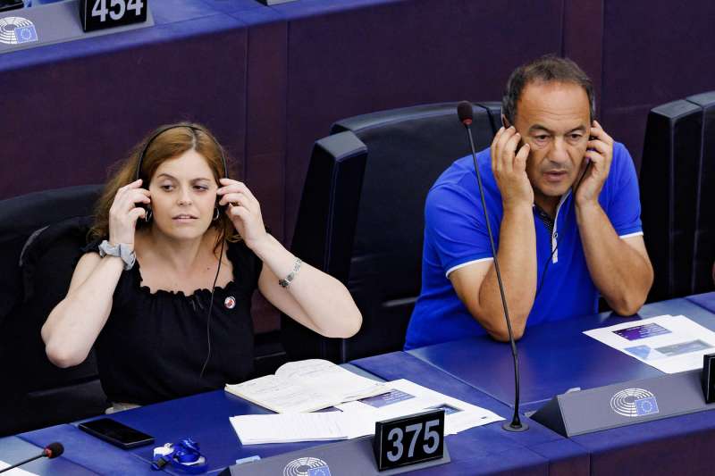 ilaria salis e mimmo lucano al parlamento europeo