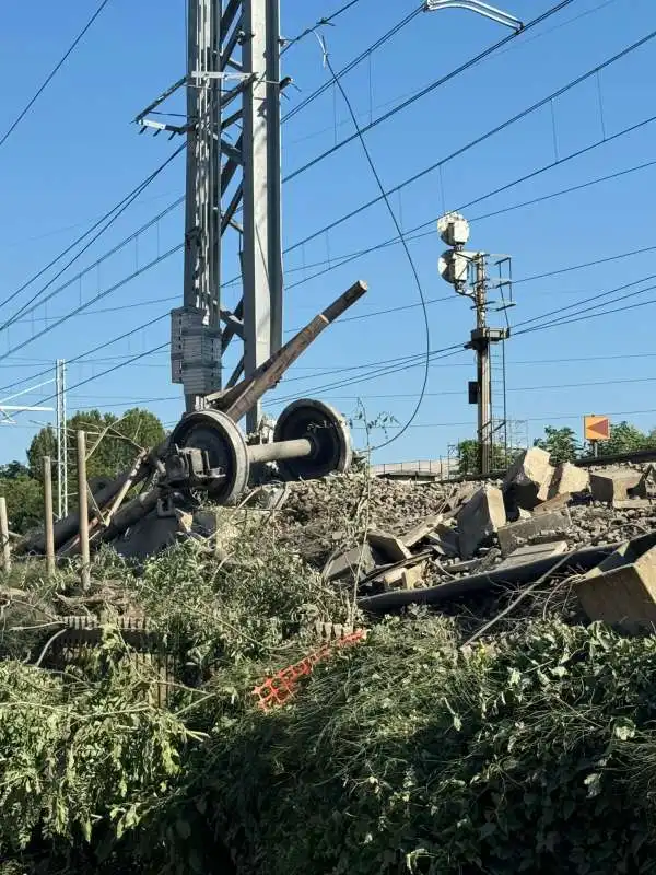 incidente ferroviario a parma   3