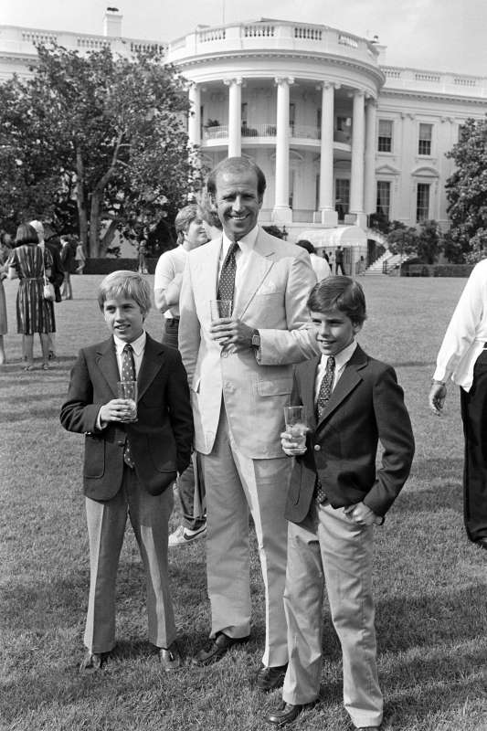 joe biden e i figli beau e hunter nel 1982