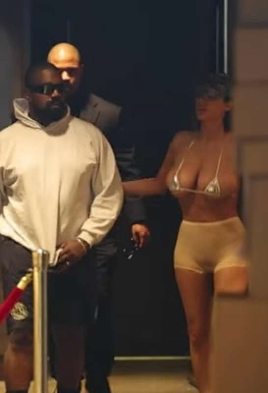 kanye west bianca censori 3