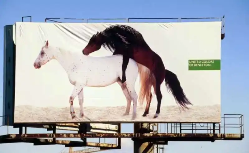 manifesto benetton by oliviero toscani 