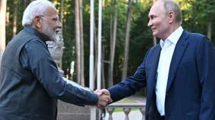 narendra modi e vladimir putin a mosca