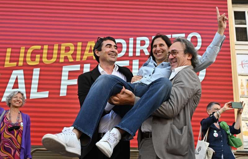 nicola fratoianni elly schlein angelo bonelli genova, manifestazione per le dimissioni di giovanni toti