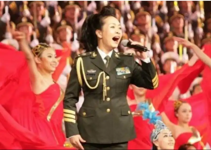 PENG LIYUAN 