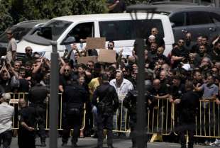 proteste davanti al centro di detenzione sde teiman 8