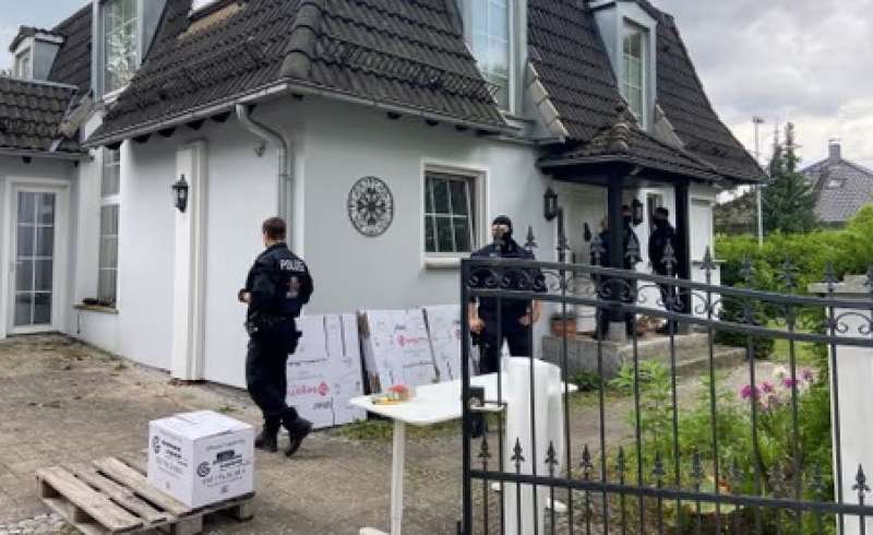 raid nella casa di juergen elsaesser 1