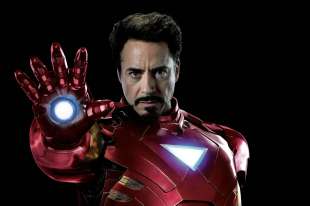 ROBERT DOWNEY JR. IRON MAN