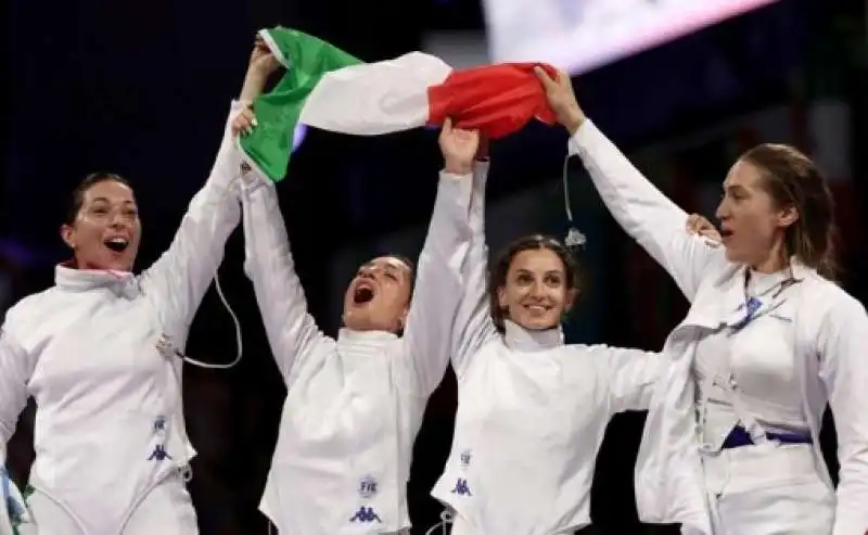 rossella fiamingo, alberta santuccio, mara navarria e giulia rizzi spada femminile 7