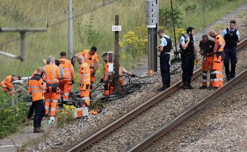 SABOTAGGIO DEI TRENI TGV IN FRANCIA 