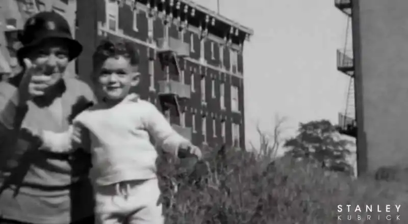 stanley kubrick da bambino con la madre