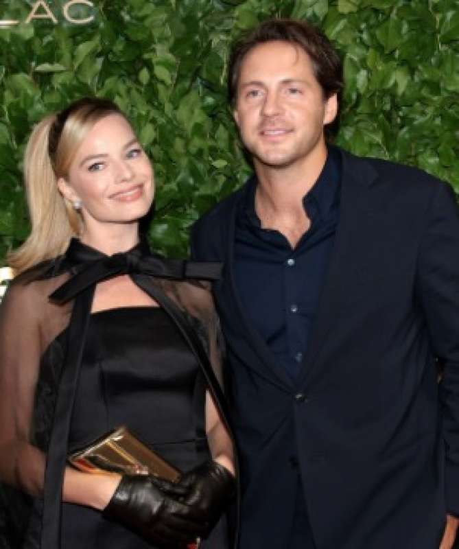 tom ackerley margot robbie 2