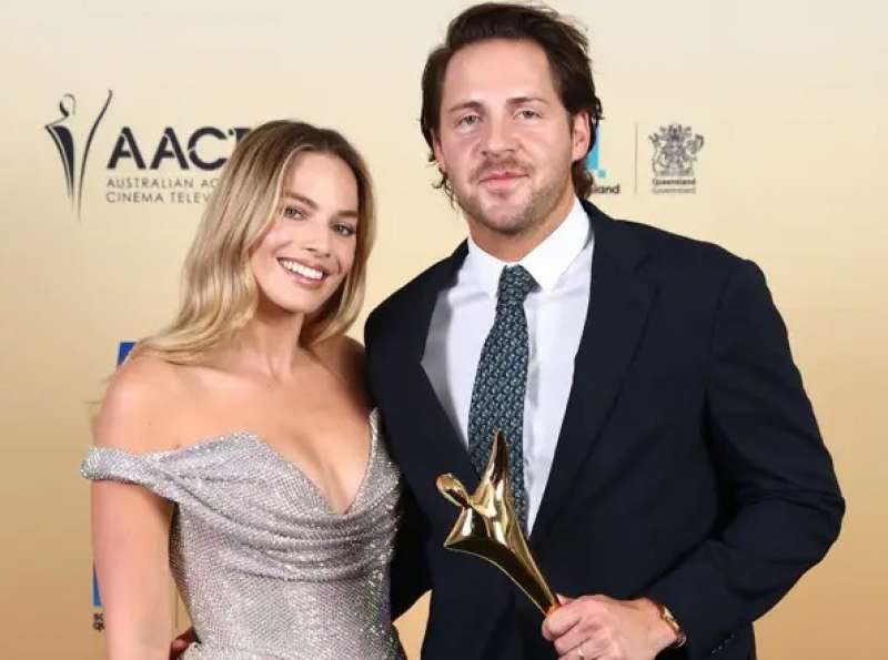 tom ackerley margot robbie 4