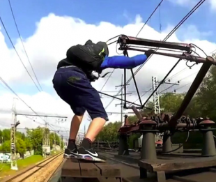 train surfing 7