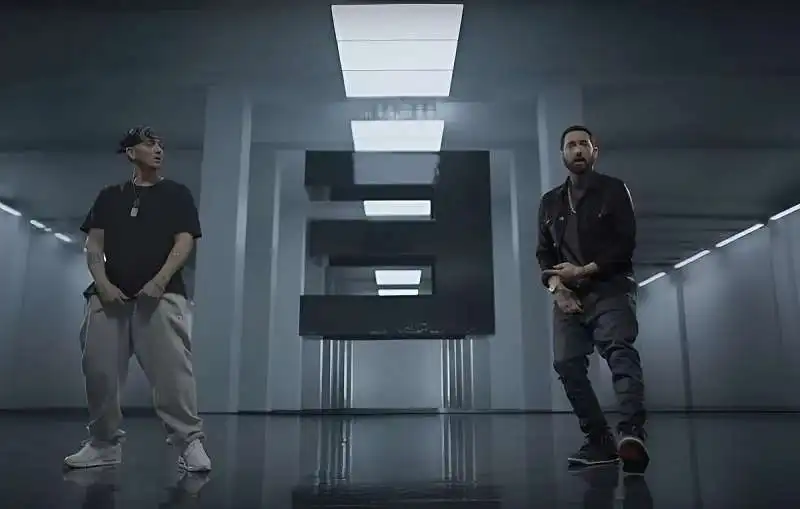 videoclip di houdini di eminem 1