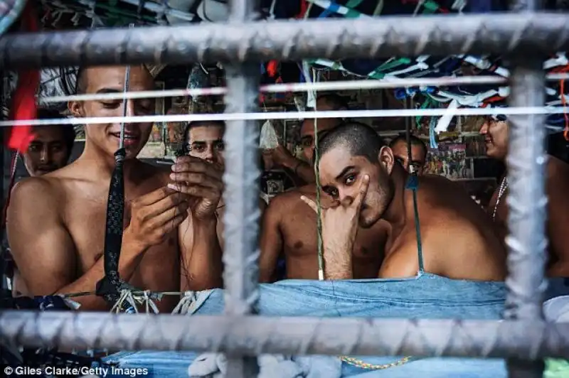 BANDE IN CARCERE EL SALVADOR 