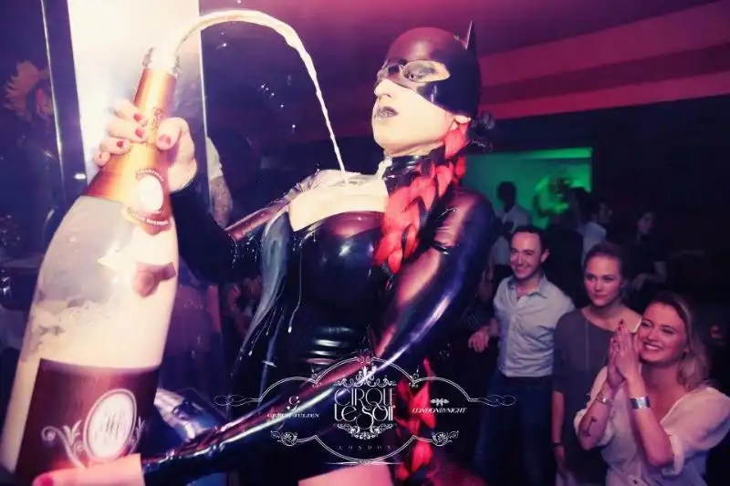 CIRQUE LE SOIR 