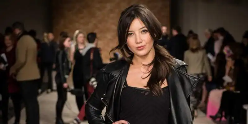 daisy lowe is the model daughter of bushs gavin rossdale 