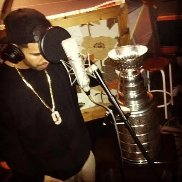 DRAKE E LA STANLEY CUP 