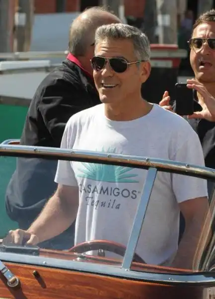 GEORGE CLOONEY ARRIVA IN BARCA A VENEZIA 