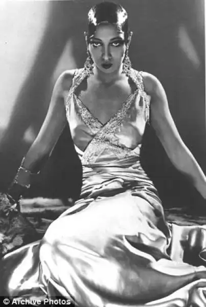 JOSEPHINE BAKER 