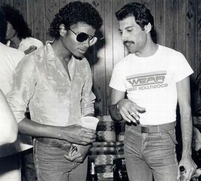 MICHAEL JACKSON FREDDY MERCURY