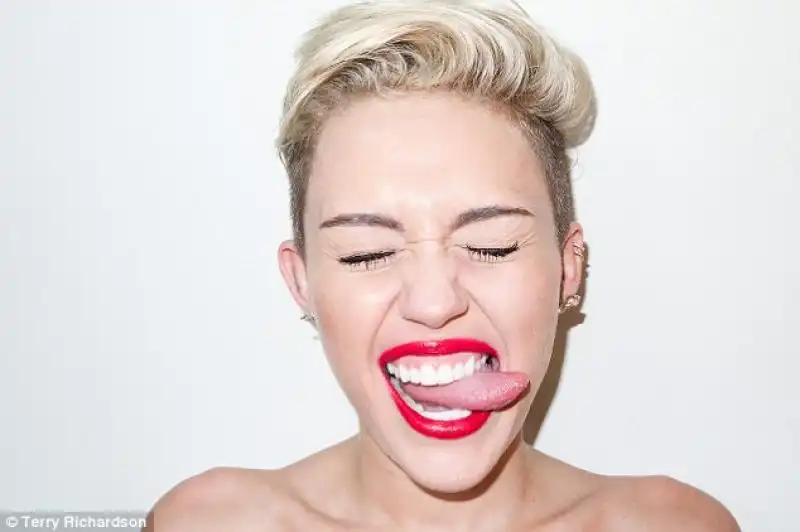 MILEY CYRUS TERRY RICHARDSON 