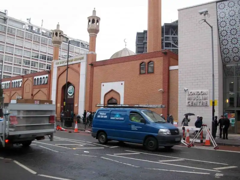 la moschea di whitechapel a londra 