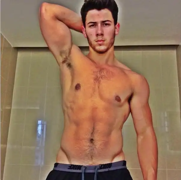 NICK JONAS 