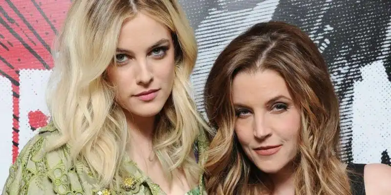 riley keough is the model actress granddaughter of elvis presley and daughter of lisa marie presley 