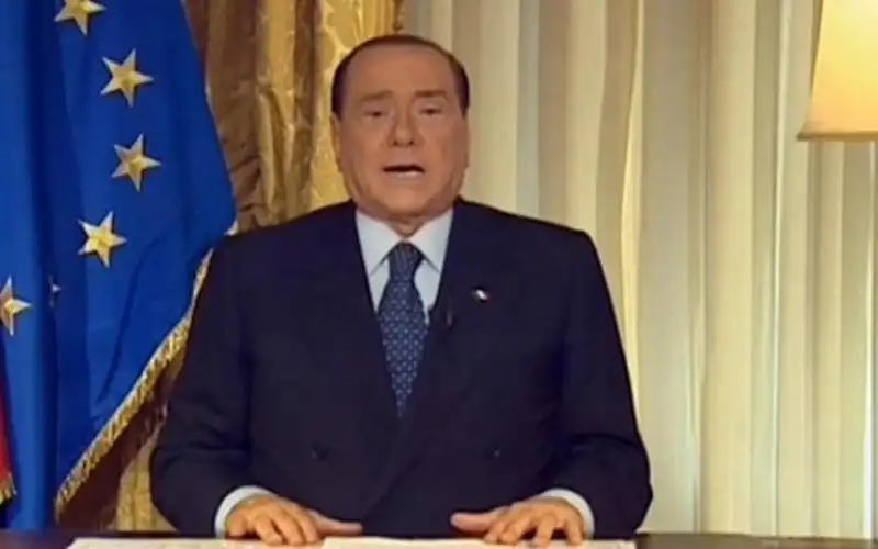 VIDEO MESSAGGIO DI BERLUSCONI DOPO LA CONDANNA DELLA CASSAZIONE 