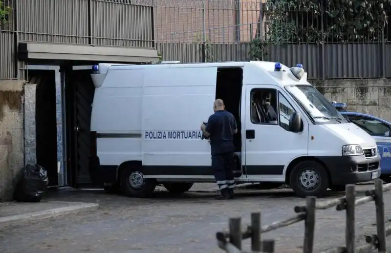 federico leonelli uccide e decapita la colf nella villa dell eur (foto lapresse) 42